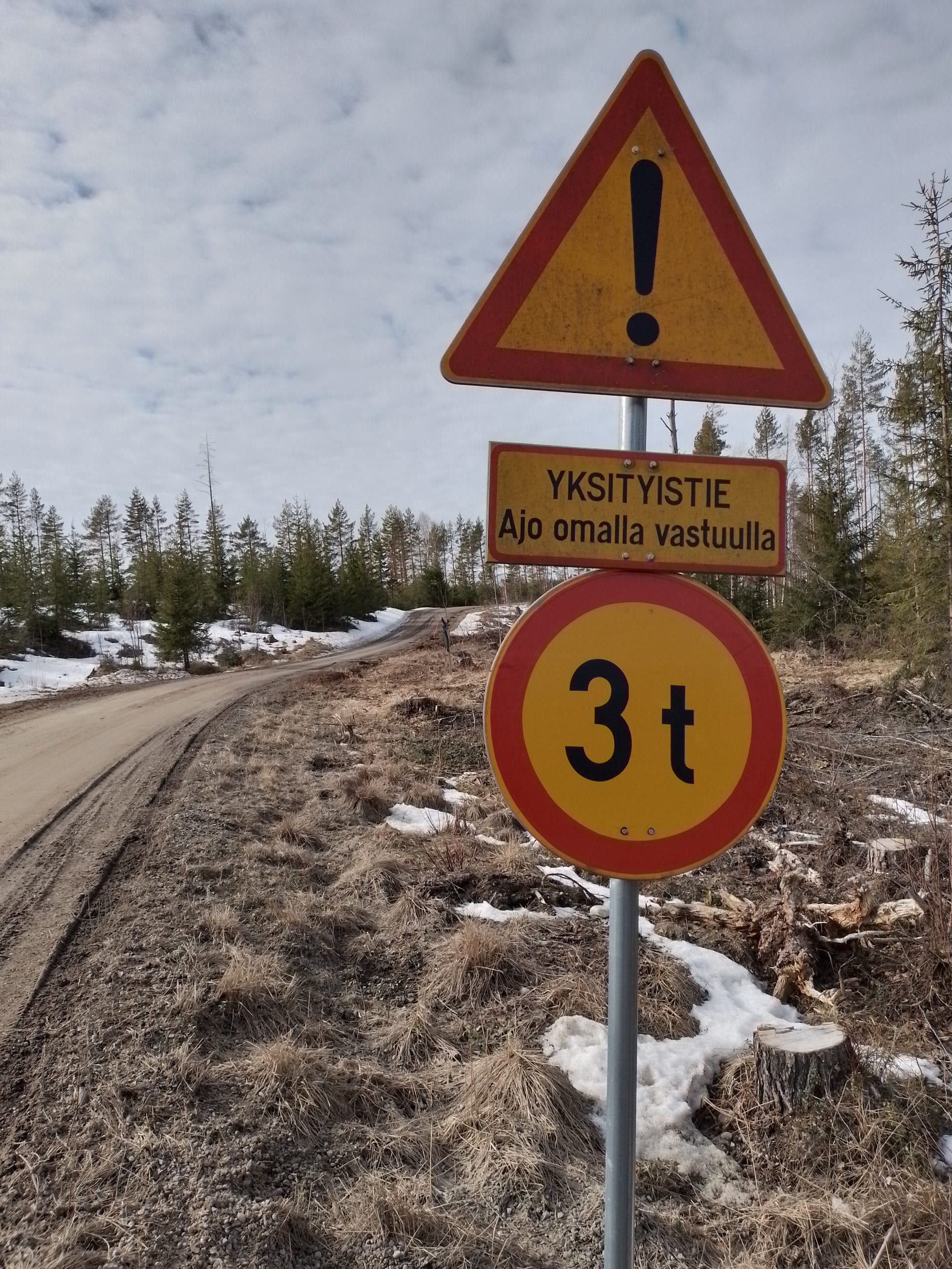 Kutsu yksityistieiltaan Puumalaan